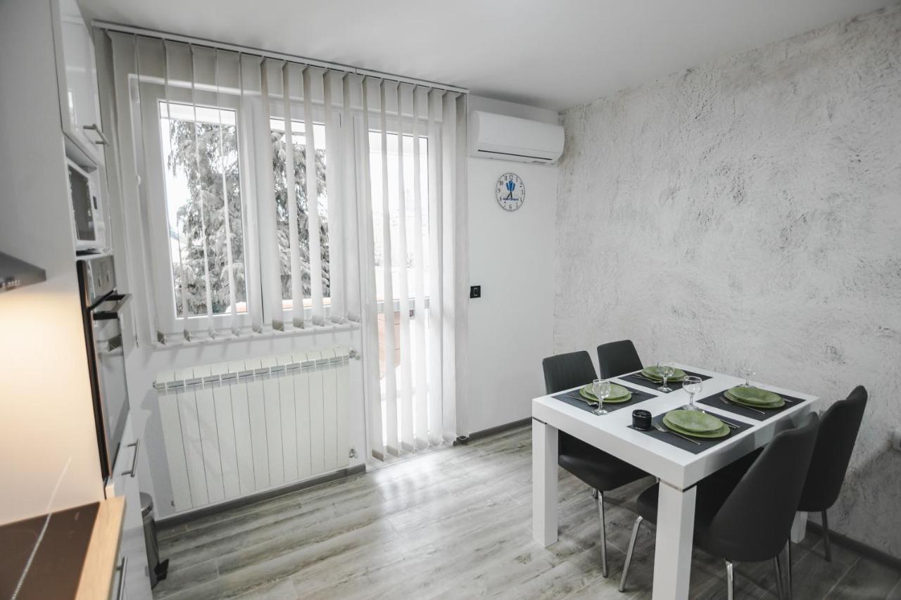 Kristal Apartmani Arandjelovac Exterior photo